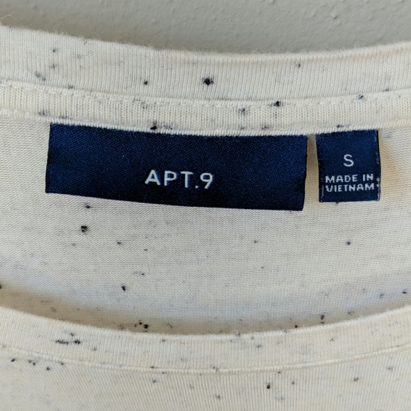 Apt 9 Top - Picture 3 of 8